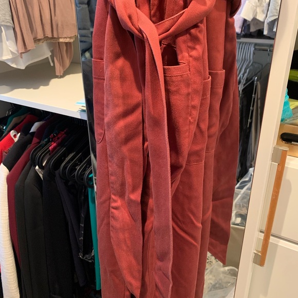 Maternity jump suit with pockets - Picture 2 of 3